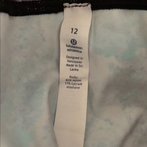 Lululemon size 12
